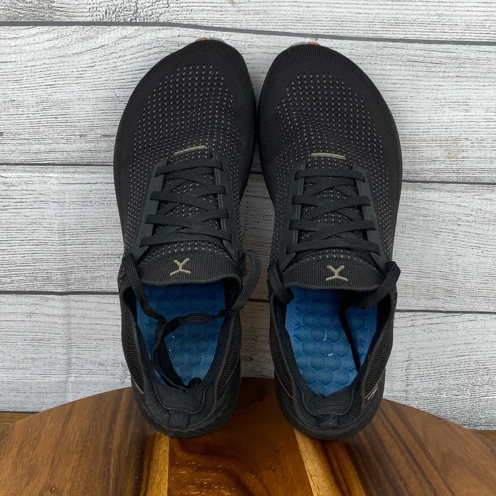 Men's Black Athletic Running Shoes - Picture 10 of 12